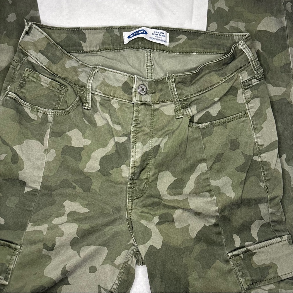 Old Navy Olive Camo Utility Pants